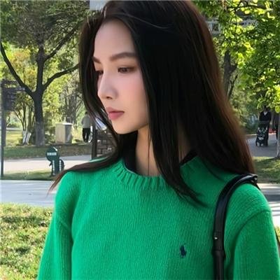布兰卡和弹吉他的人
